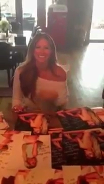 Barbie_blank_personalized_signed_8x10s_flv_000081900.jpg