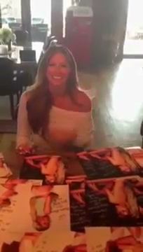 Barbie_blank_personalized_signed_8x10s_flv_000081933.jpg