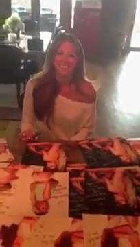 Barbie_blank_personalized_signed_8x10s_flv_000082600.jpg