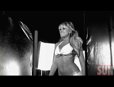 Kelly_-_SUNshine_girl_-_CANOE_TV_flv_000043982.jpg
