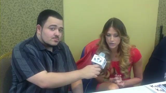 Kelly_Kelly_And_Albert_AC_Smooth_At_The_Big_Event_In_New_York_mp4_000070500.jpg