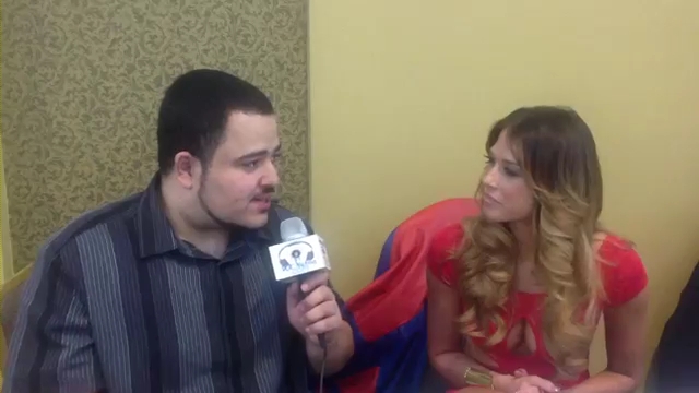 Kelly_Kelly_And_Albert_AC_Smooth_At_The_Big_Event_In_New_York_mp4_000139066.jpg