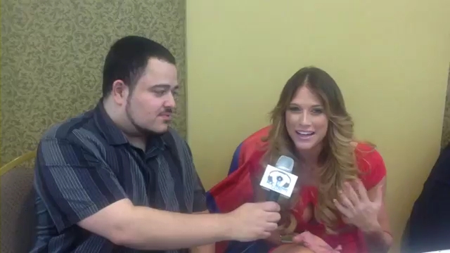 Kelly_Kelly_And_Albert_AC_Smooth_At_The_Big_Event_In_New_York_mp4_000147033.jpg