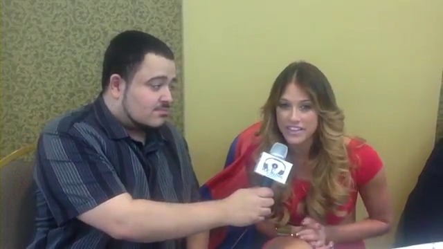 Kelly_Kelly_And_Albert_AC_Smooth_At_The_Big_Event_In_New_York_mp4_000155833.jpg