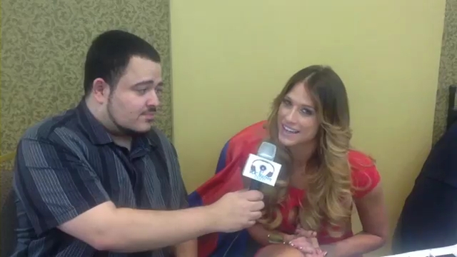 Kelly_Kelly_And_Albert_AC_Smooth_At_The_Big_Event_In_New_York_mp4_000160100.jpg