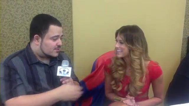 Kelly_Kelly_And_Albert_AC_Smooth_At_The_Big_Event_In_New_York_mp4_000161533.jpg