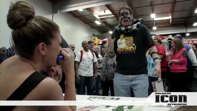 Kelly_Kelly_at_NTF_Con_2012_mp4_000162228.jpg Kelly_Kelly_at_NTF_Con_2012_mp4_000162228.jpg