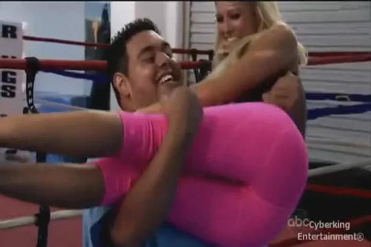 WWE_Michelle_Mccool_and_Kelly_Kelly___Eve_on_EM_Weight_Loss_193.jpg