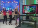 The_Bella_Twins_Kelly_Kelly_On_The_Price_Is_Right_398.jpg