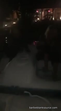 12608865_928787197198697_1602444985_n_194.jpg