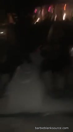 12608865_928787197198697_1602444985_n_198.jpg