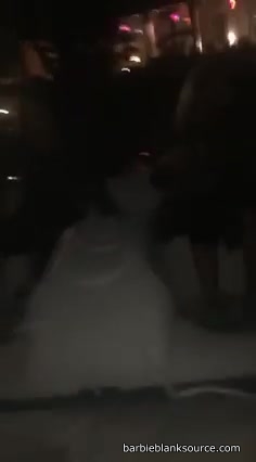 12608865_928787197198697_1602444985_n_199.jpg