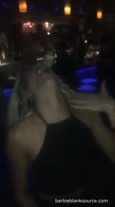 12623139_1674175769513492_1530873053_n_069.jpg