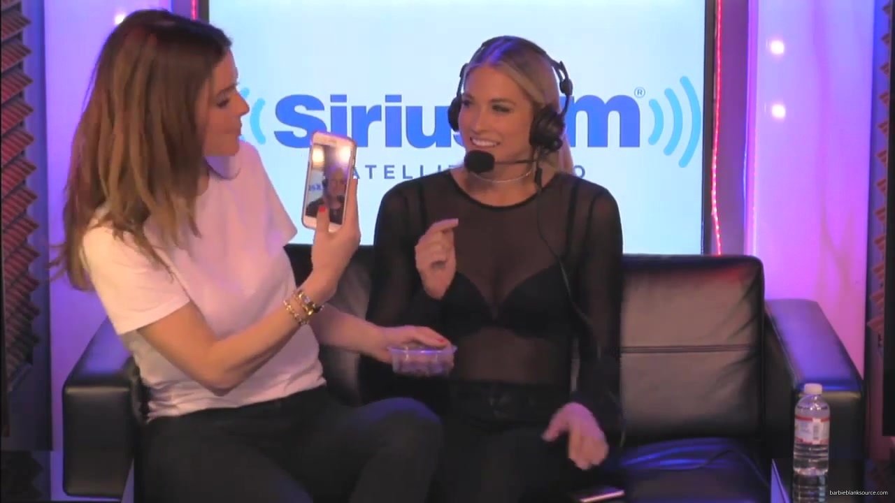 Barbie_Blank_Maria_Menounos_Eat_Real_Grasshoppers_424.jpg