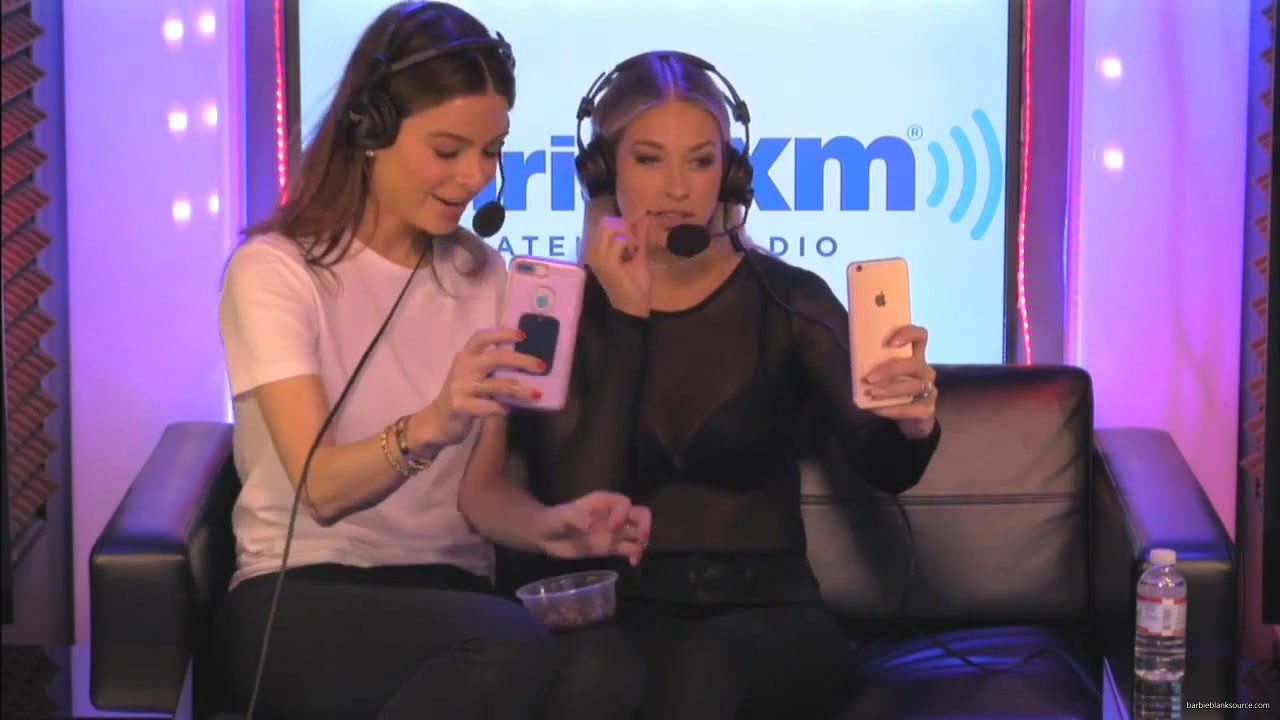 Barbie_Blank_Maria_Menounos_Eat_Real_Grasshoppers_494.jpg