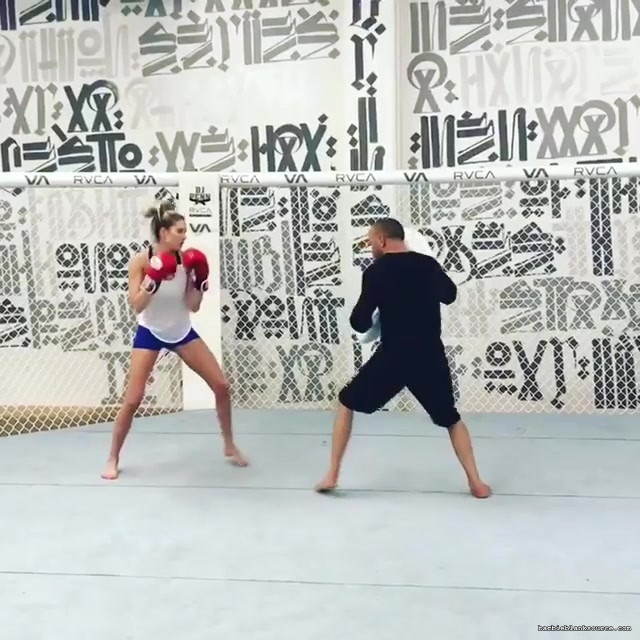 Barbie_Blank_on_Instagram_22Back_like_we_never_left2121_Thank_you_so_much_03.jpg