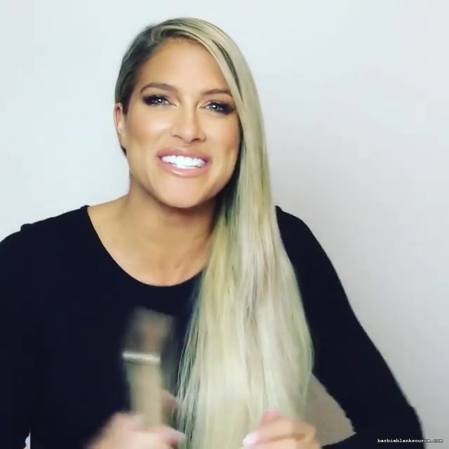 Barbie_Blank_on_Instagram_22The_day_has_finally_come212121__barbiemoji_009.jpg