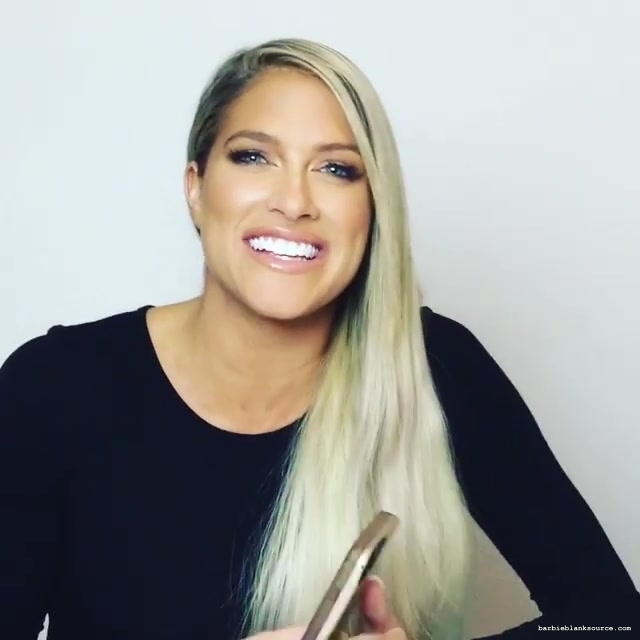 Barbie_Blank_on_Instagram_22The_day_has_finally_come212121__barbiemoji_010.jpg