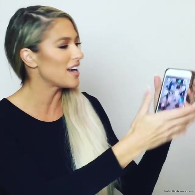 Barbie_Blank_on_Instagram_22The_day_has_finally_come212121__barbiemoji_021.jpg