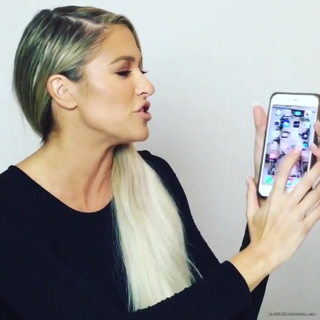 Barbie_Blank_on_Instagram_22The_day_has_finally_come212121__barbiemoji_024.jpg