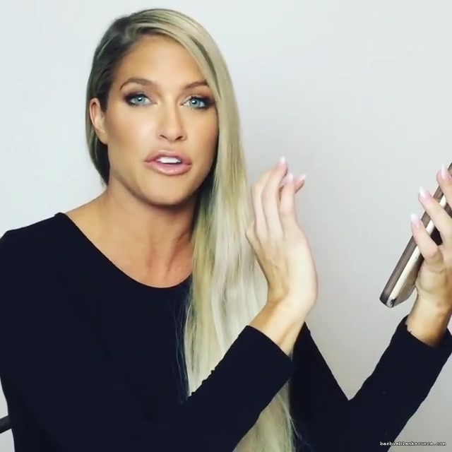 Barbie_Blank_on_Instagram_22The_day_has_finally_come212121__barbiemoji_044.jpg