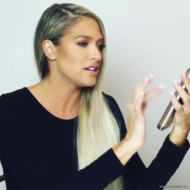 Barbie_Blank_on_Instagram_22The_day_has_finally_come212121__barbiemoji_045.jpg