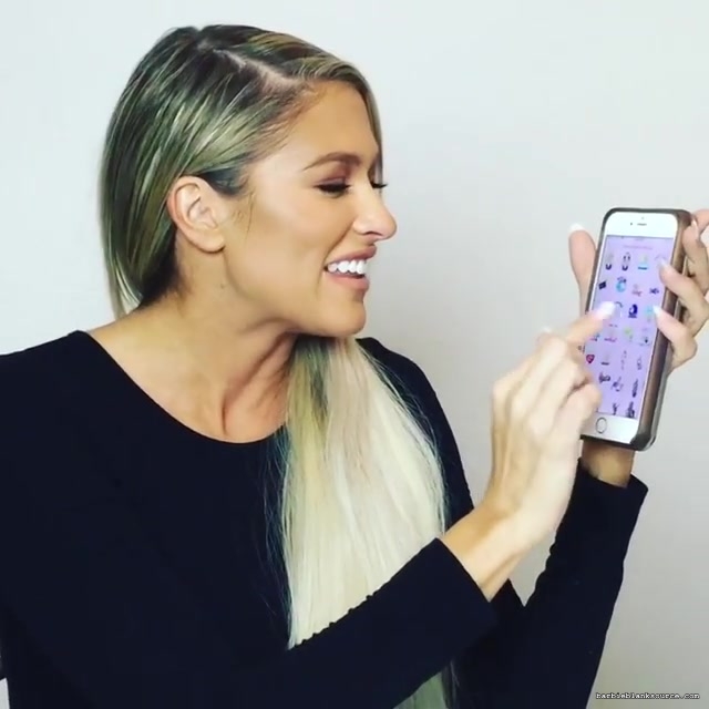 Barbie_Blank_on_Instagram_22The_day_has_finally_come212121__barbiemoji_094.jpg