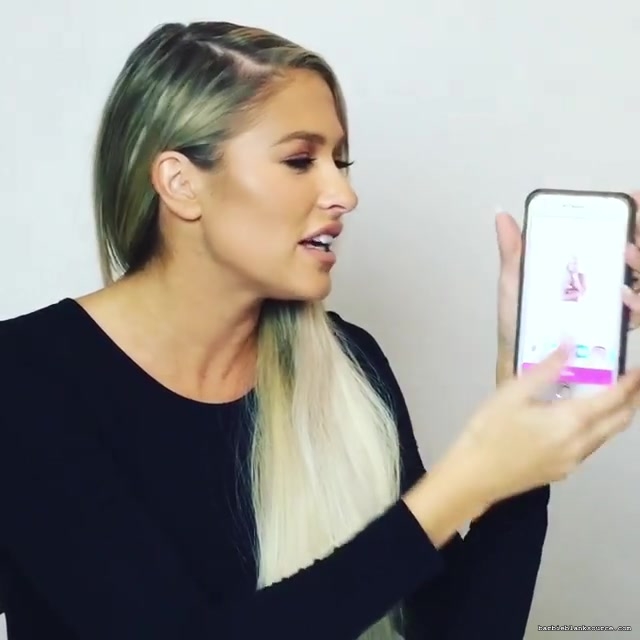 Barbie_Blank_on_Instagram_22The_day_has_finally_come212121__barbiemoji_101.jpg