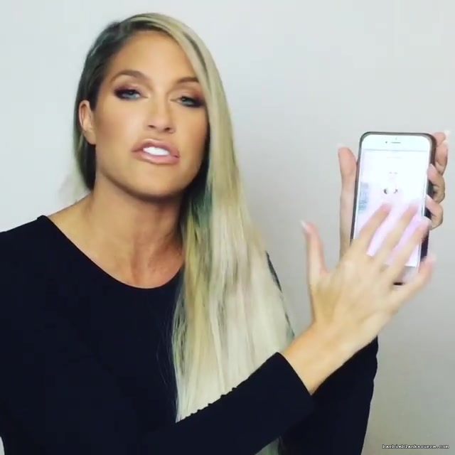 Barbie_Blank_on_Instagram_22The_day_has_finally_come212121__barbiemoji_119.jpg