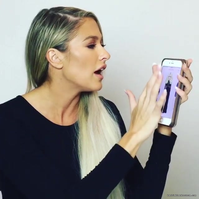 Barbie_Blank_on_Instagram_22The_day_has_finally_come212121__barbiemoji_128.jpg