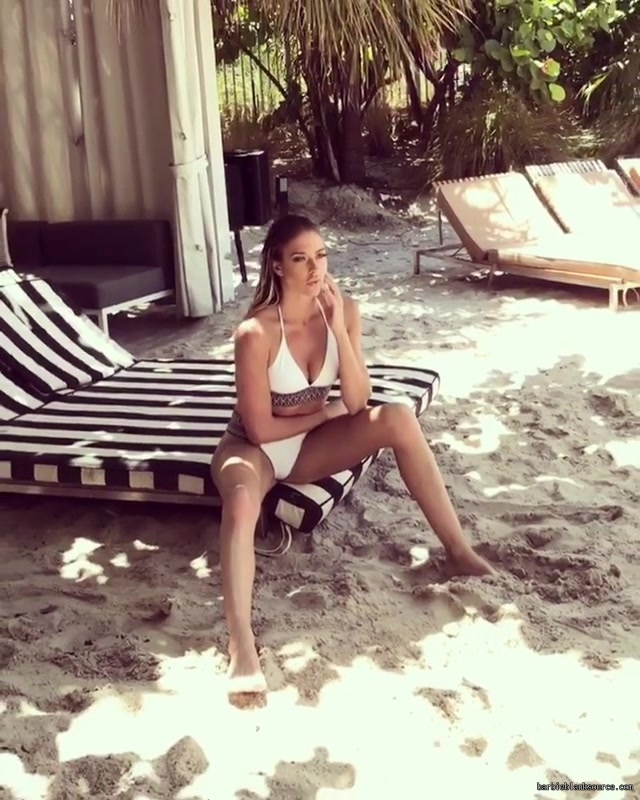 Barbie_Blank_on_Instagram_22Working_itttt__hydebeachmiami__honeybeeswim__darkstripe22_36.jpg