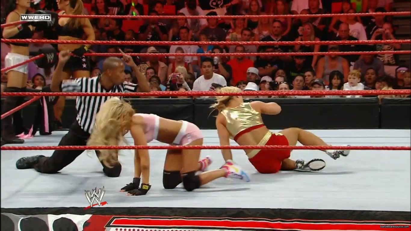 RAW_848_AUGUST_242C_2009_352.jpg RAW_848_AUGUST_242C_2009_352.jpg