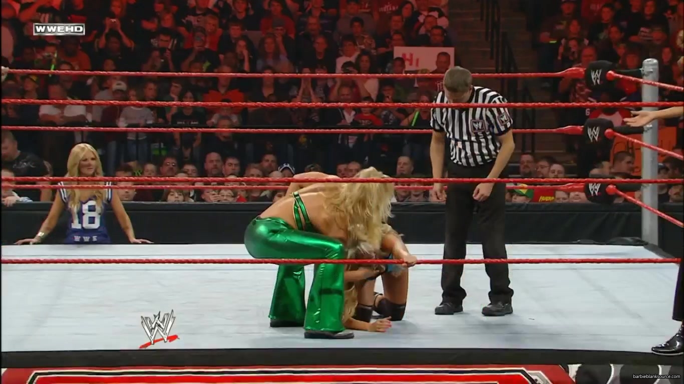 RAW_855_OCTOBER_122C_2009_677.jpg RAW_855_OCTOBER_122C_2009_677.jpg