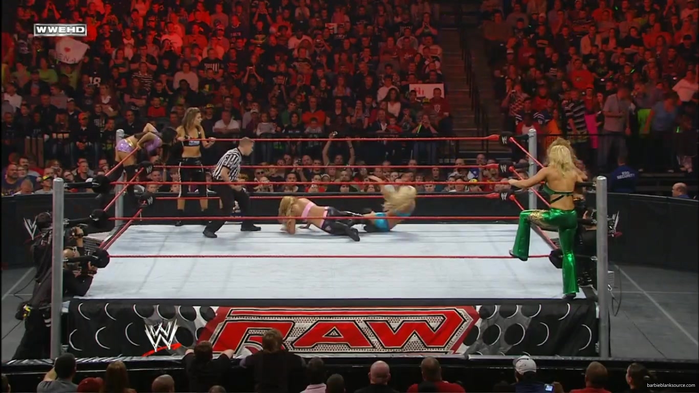 RAW_855_OCTOBER_122C_2009_747.jpg RAW_855_OCTOBER_122C_2009_747.jpg