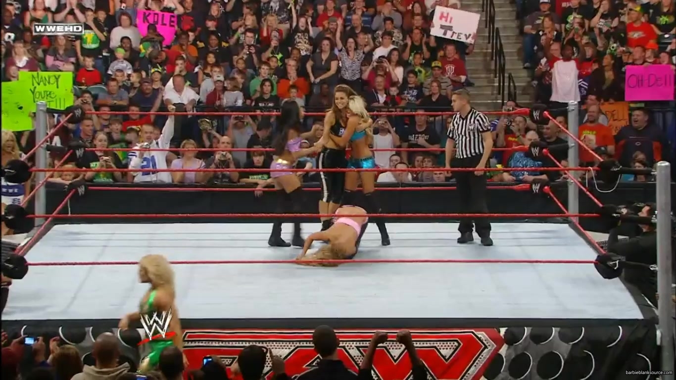 RAW_855_OCTOBER_122C_2009_802.jpg RAW_855_OCTOBER_122C_2009_802.jpg