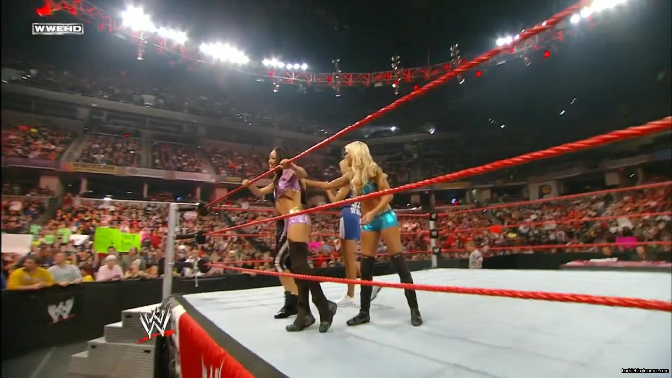 RAW_855_OCTOBER_122C_2009_865.jpg RAW_855_OCTOBER_122C_2009_865.jpg