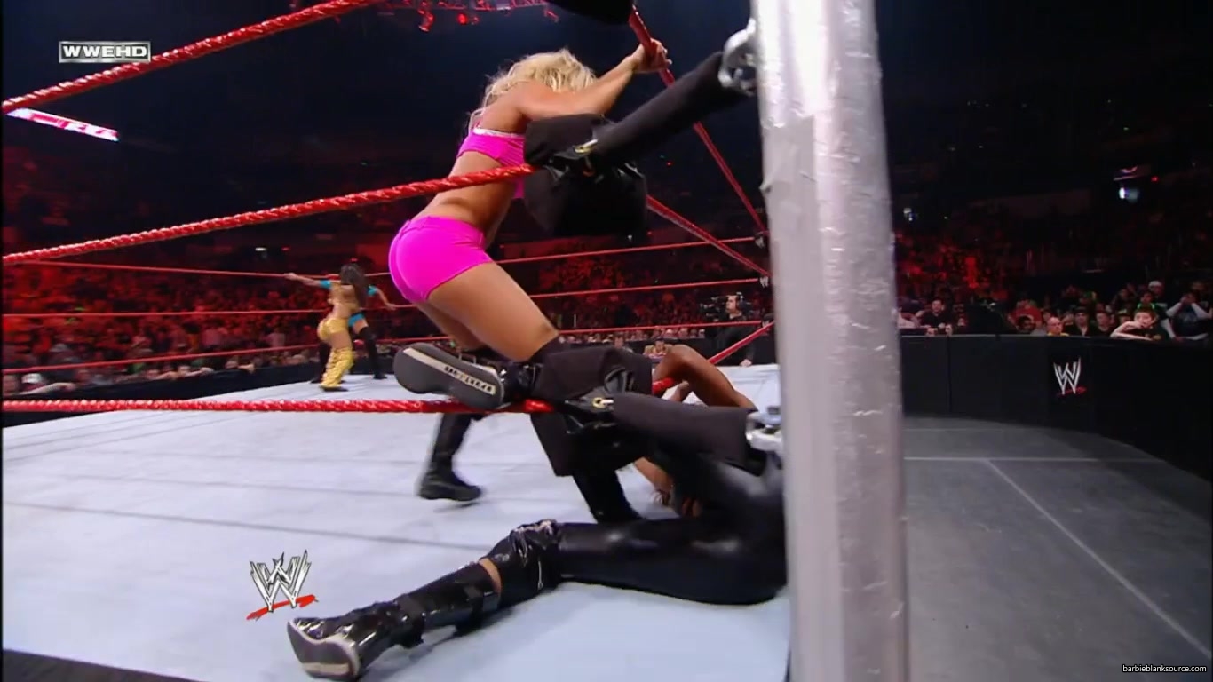 RAW_858_NOVEMBER_022C_2009_293.jpg RAW_858_NOVEMBER_022C_2009_293.jpg