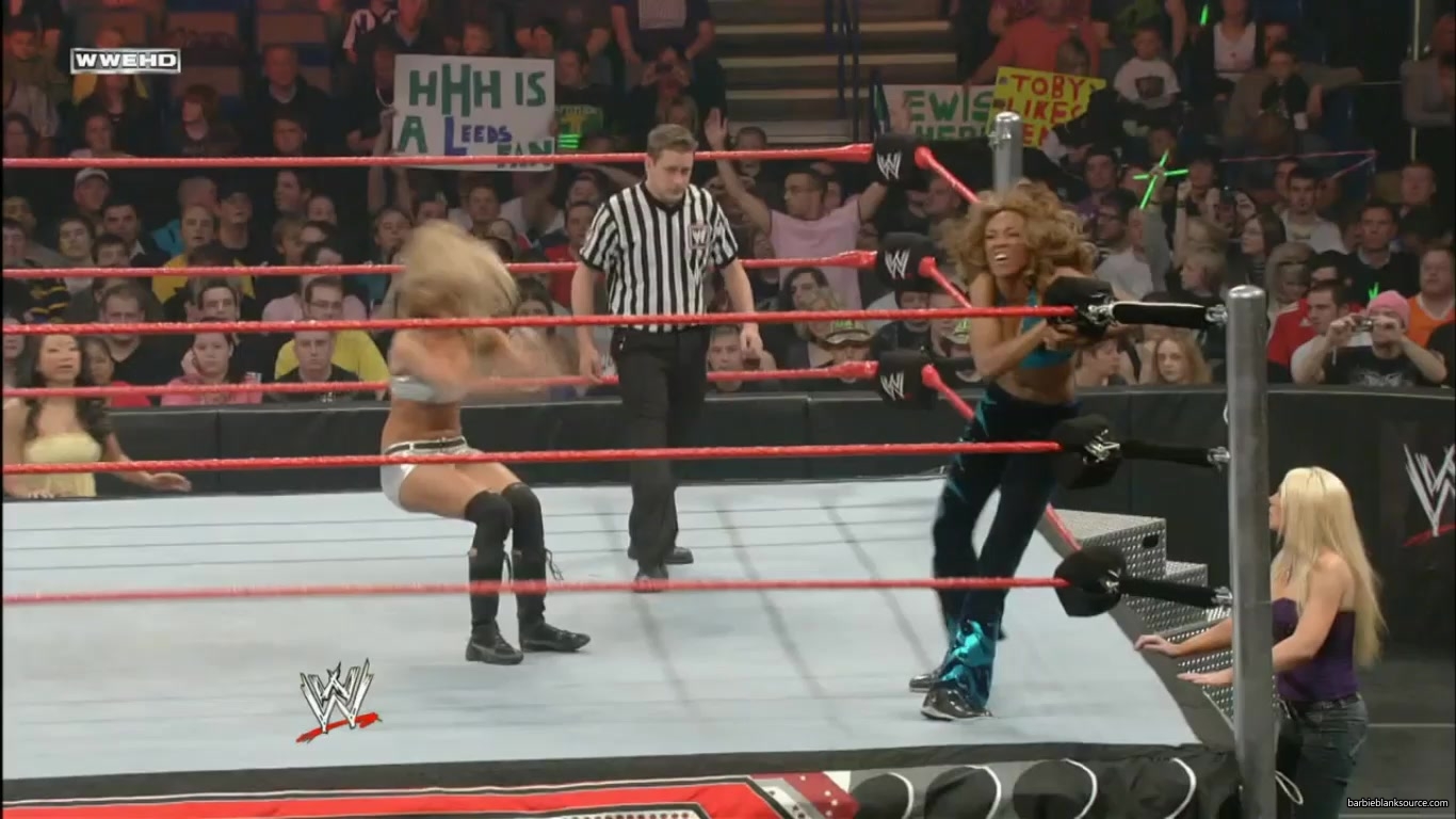 RAW_859_NOVEMBER_092C_2009_640.jpg RAW_859_NOVEMBER_092C_2009_640.jpg