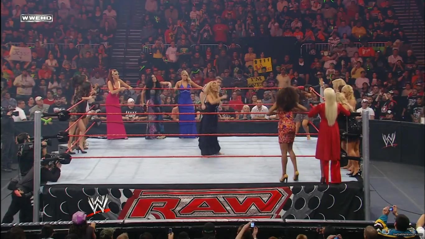 RAW_864_DECEMBER_142C_2009_0716.jpg RAW_864_DECEMBER_142C_2009_0716.jpg