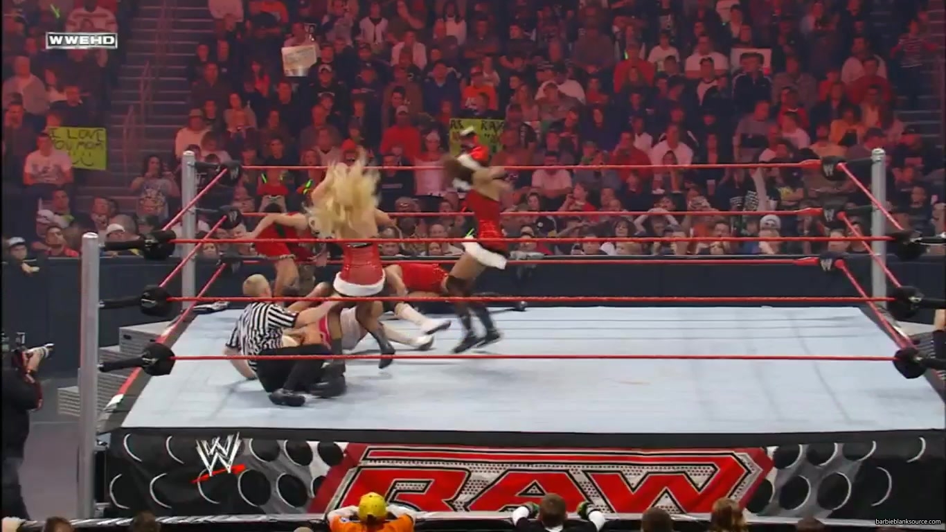 RAW_865_DECEMBER_212C_2009_684.jpg RAW_865_DECEMBER_212C_2009_684.jpg