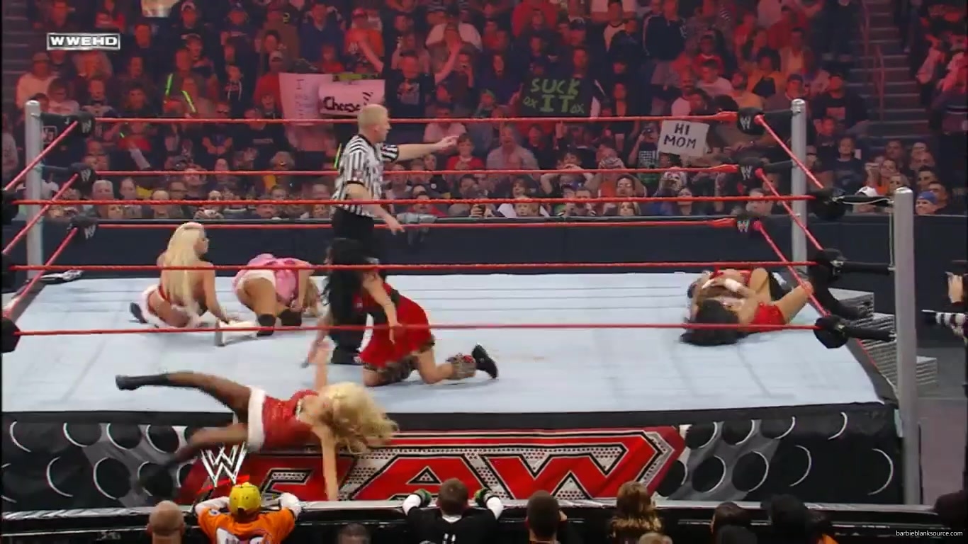 RAW_865_DECEMBER_212C_2009_693.jpg