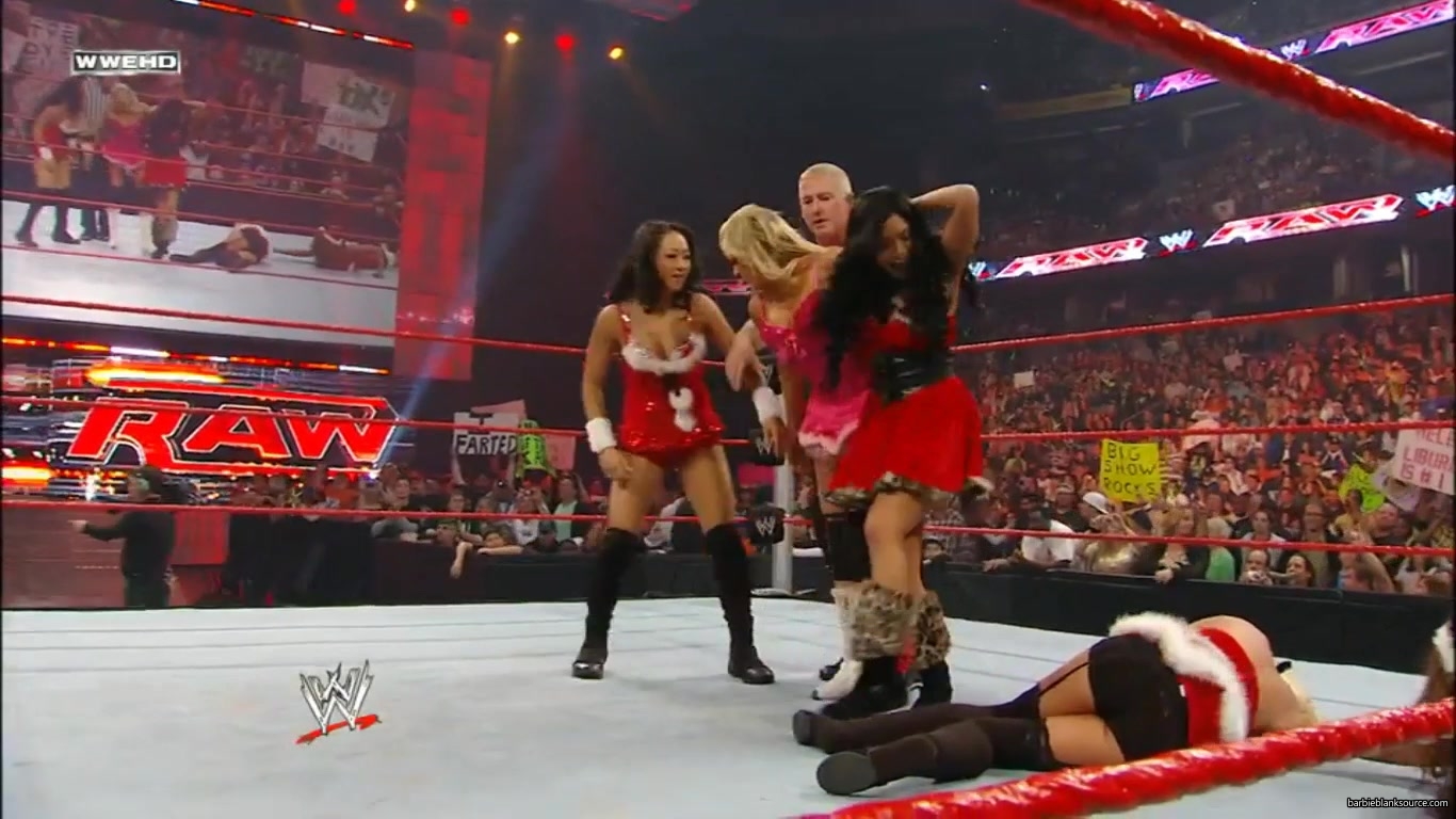 RAW_865_DECEMBER_212C_2009_748.jpg