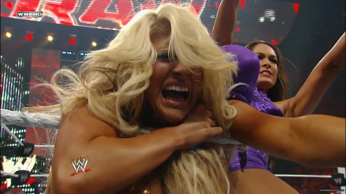 RAW_943_JUNE_202C_2011_0700.jpg RAW_943_JUNE_202C_2011_0700.jpg