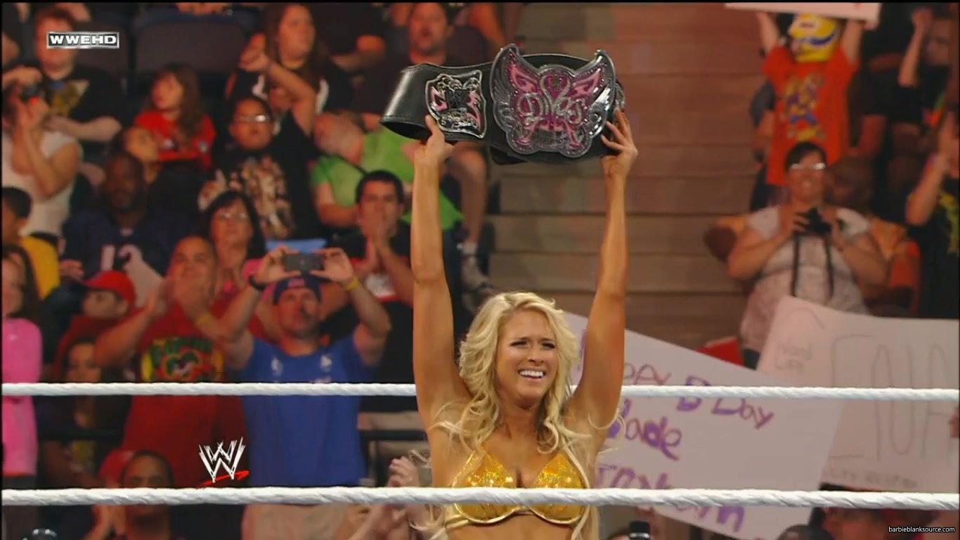 RAW_943_JUNE_202C_2011_1169.jpg RAW_943_JUNE_202C_2011_1169.jpg