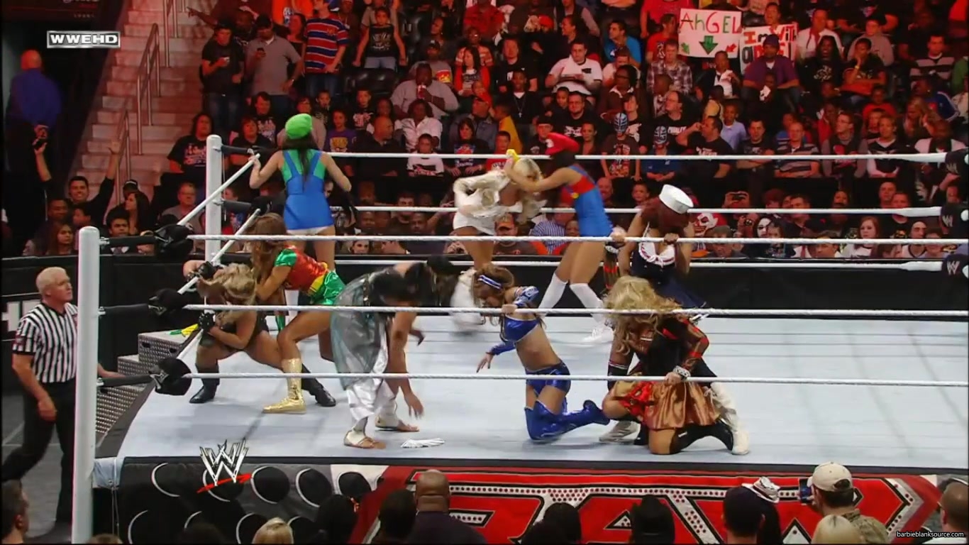 RAW_962_OCTOBER_312C_2011_348.jpg RAW_962_OCTOBER_312C_2011_348.jpg