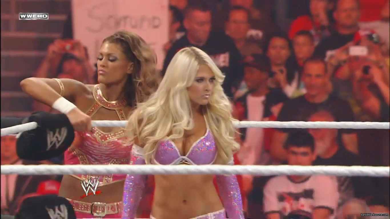 RAW_967_DECEMBER_052C_2011_458.jpg