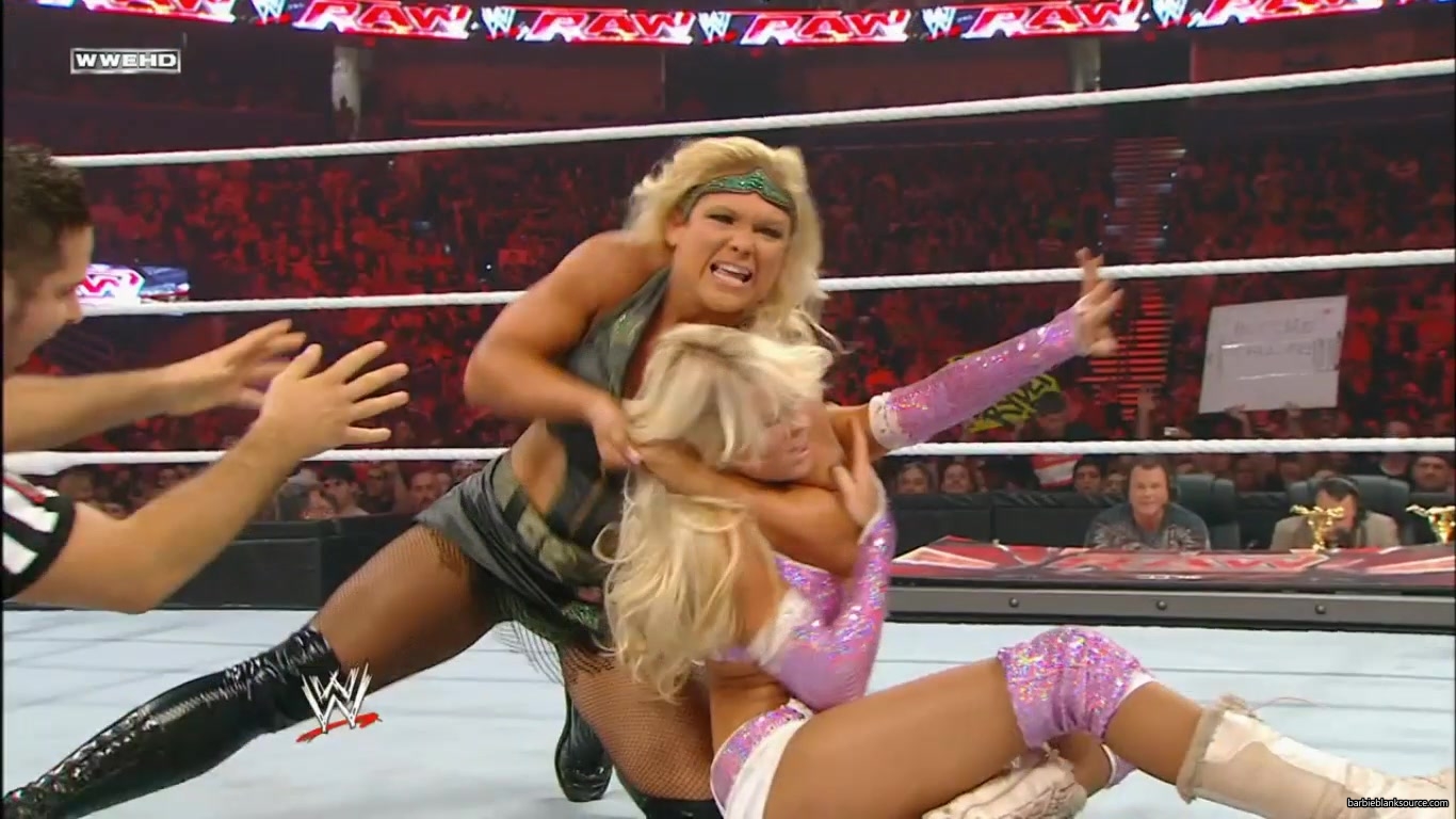 RAW_967_DECEMBER_052C_2011_552.jpg
