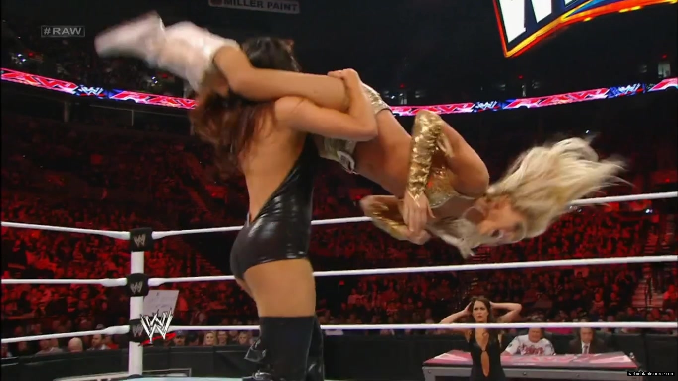 RAW_979_FEBRUARY_272C_2012_246.jpg RAW_979_FEBRUARY_272C_2012_246.jpg