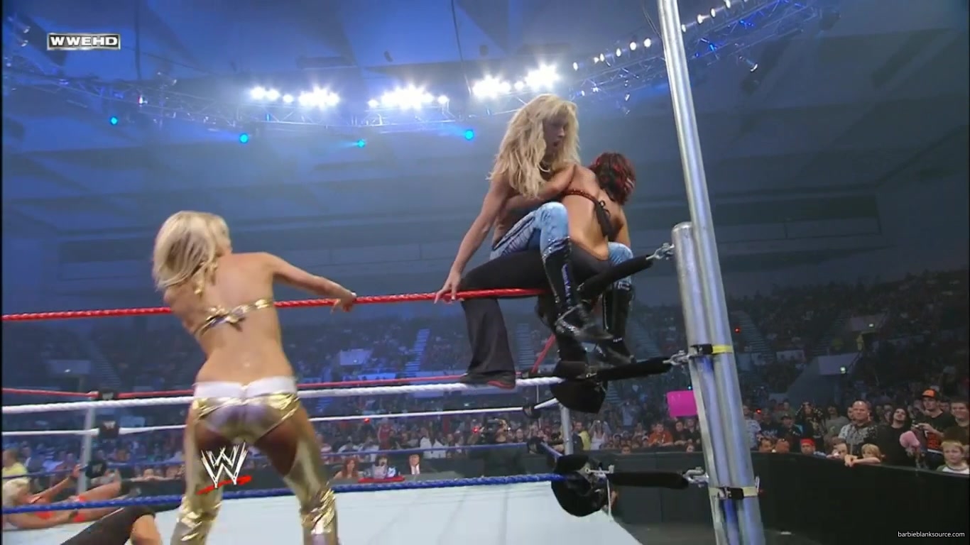 SMACKDOWN_463_JULY_042C_2008_1053.jpg