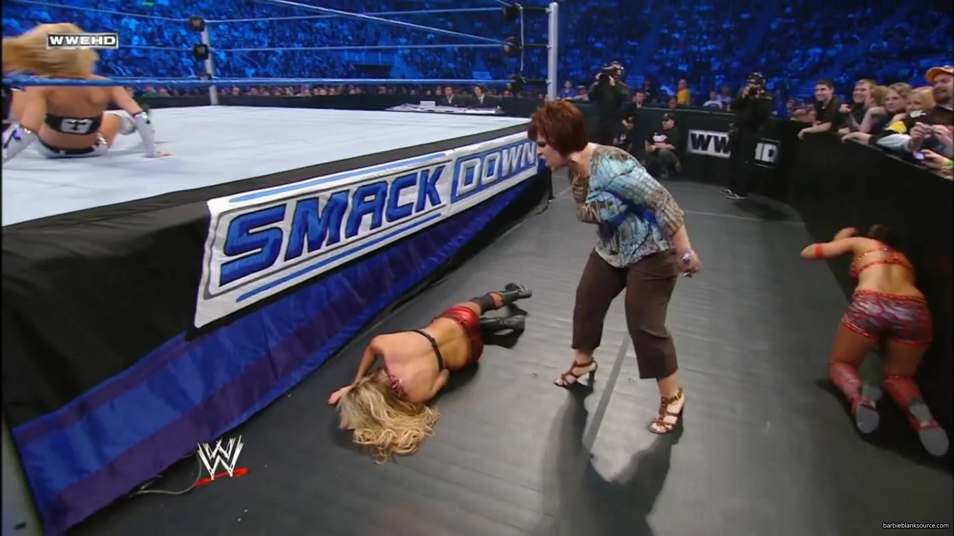 SMACKDOWN_558_APRIL_302C_2010_0571.jpg